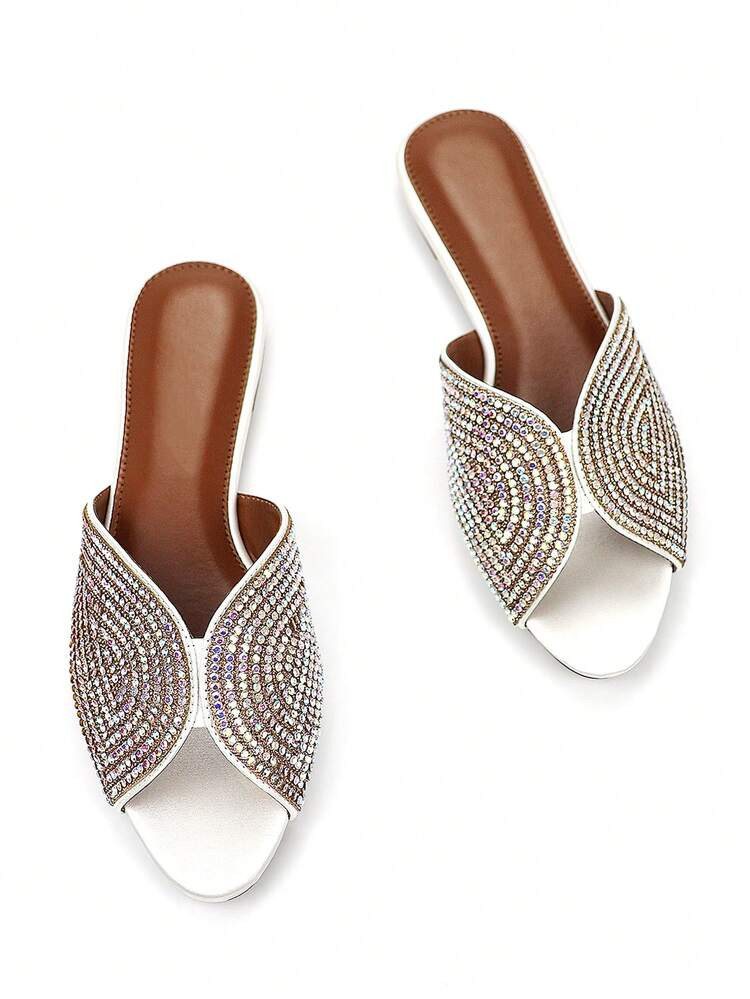 Women's Colorful Rhinestone Decorated White Satin Material Fashionable Comfortable Round Toe Peep-Toe Flat Mule Sandals, Suitable For Daily Wear And Parties,Summer Outfits | SHEIN