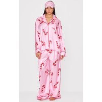 Pink Candy Cane Print Satin Long PJ Set | PrettyLittleThing US