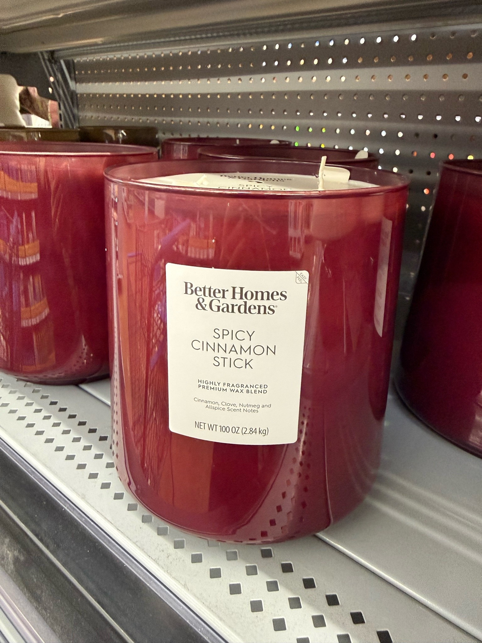 This is a HUGE candle! Multiple scent options

#LTKHome #LTKSeasonal #LTKdayinmylife
