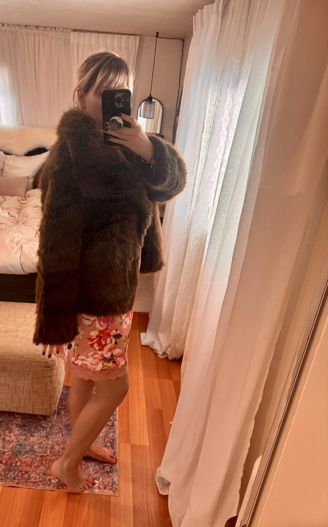 Flygo Women's Faux Fur Coat Fluffy Faux Fur Jacket Long Sleeve Lapel Furry Winter Jackets Shaggy ... | Amazon (US)