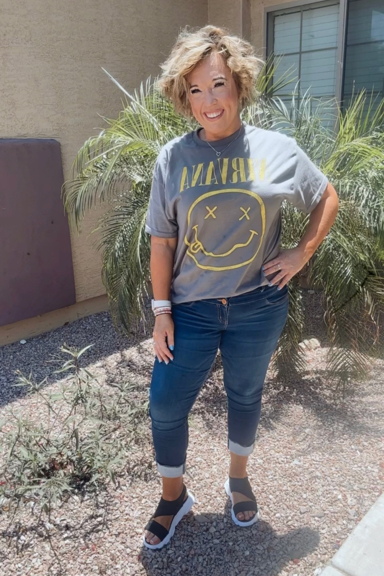 Nirvana Smile logo tee

#LTKFind #LTKGiftGuide #LTKstyletip