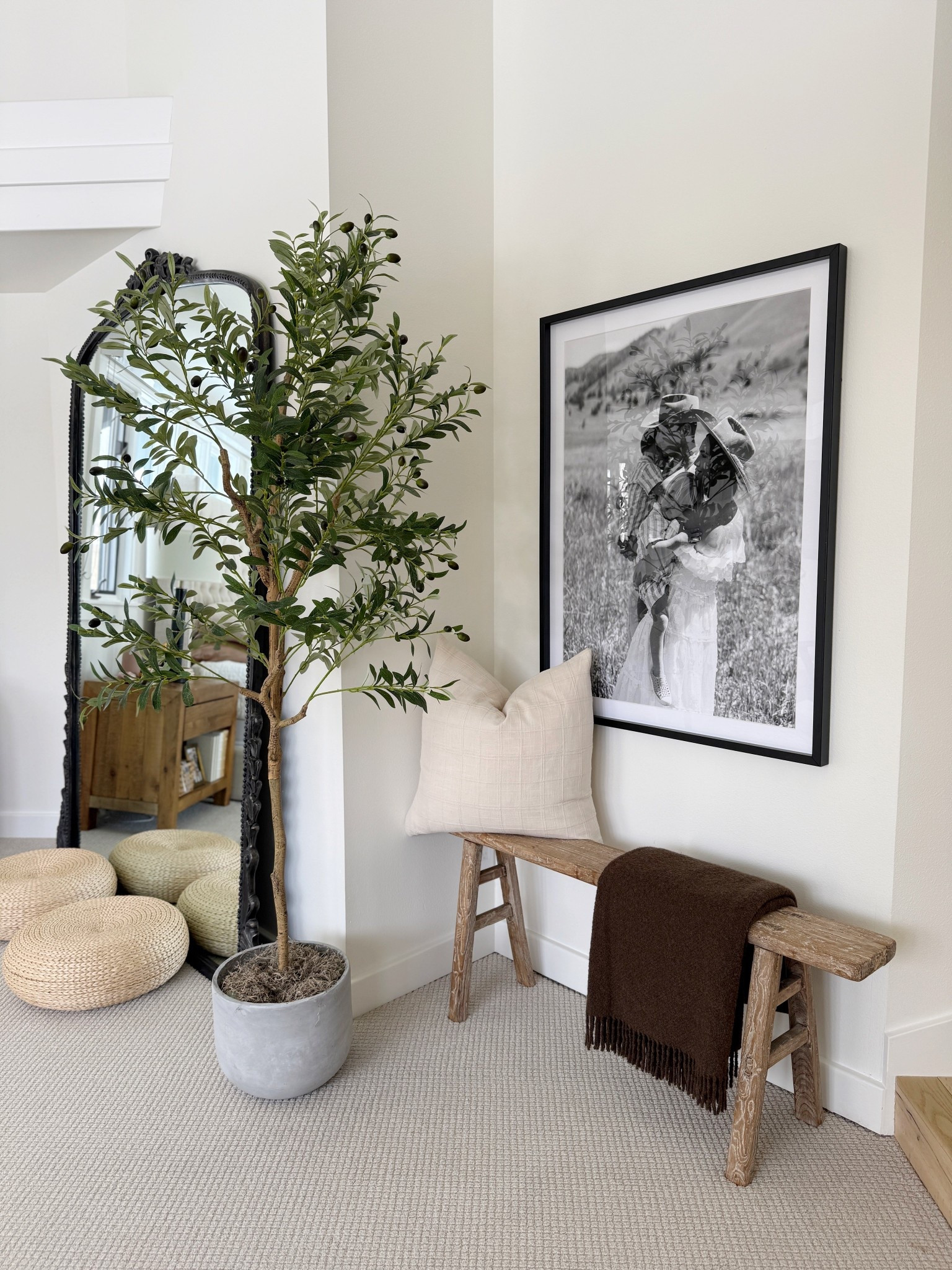 Bedroom styling 💁🏻‍♀️

Home decor
Spring
Amazon bench
Mirror 

#LTKHome