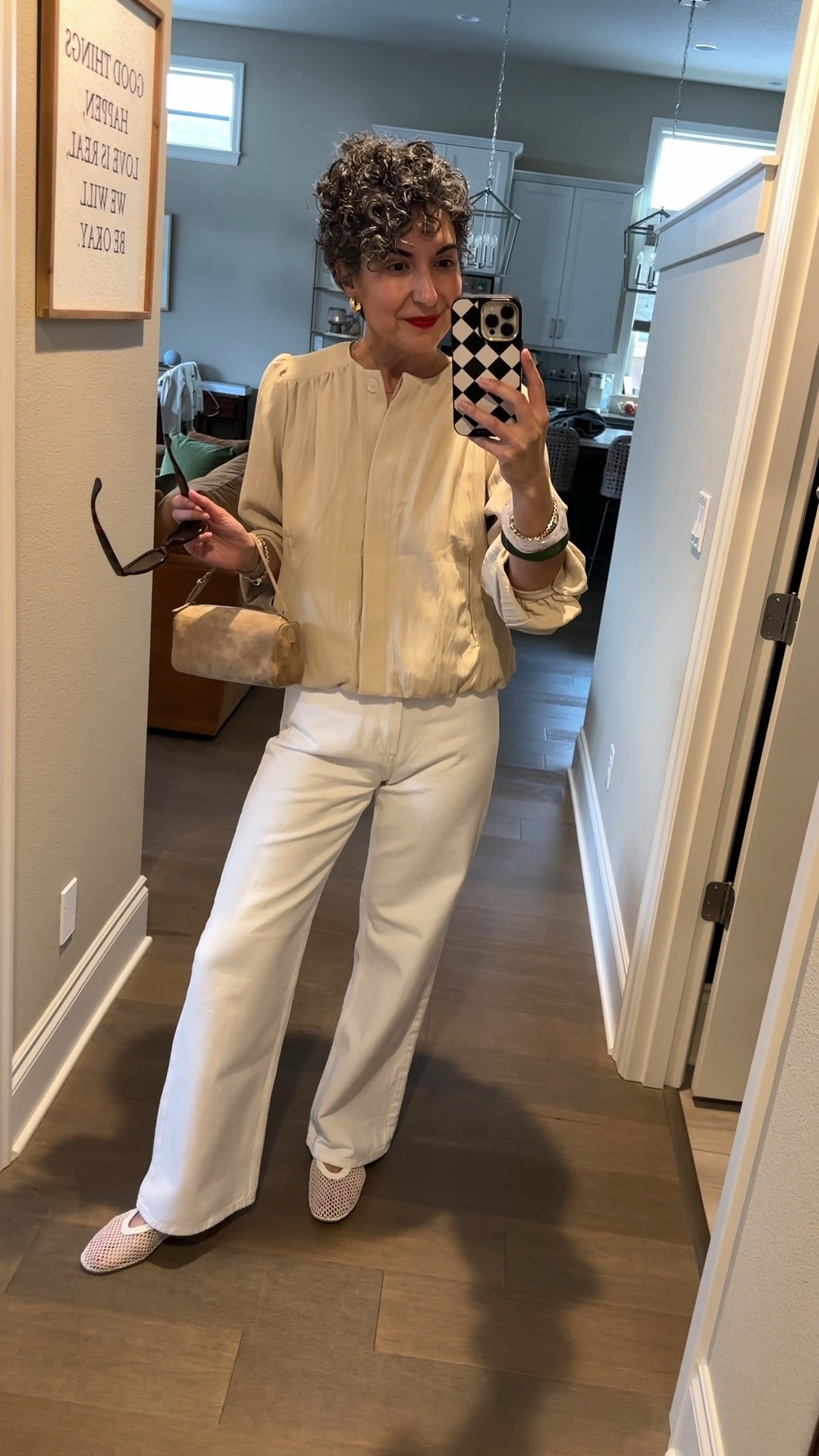 Friday night date night OOTD - wearing a small in jacket and a 6 in jeans. I love this jacket bc it can be worn as a top or open as a jacket!
