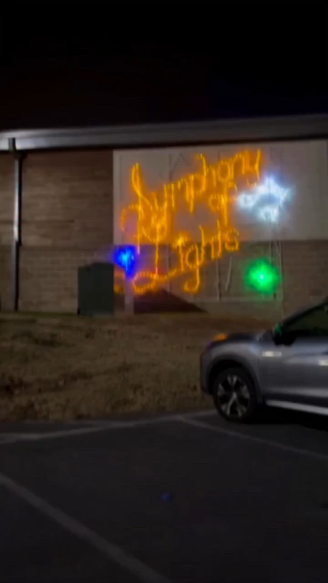 Merriweather Symphony of Lights 🎺 Where the Holidays Shine 🎄✨ in Columbia, Maryland @merriweatherlights 

When: Now- January 3,2026
Price: $25 a car with Special Walk Thru Nights 

#christmaslightshow #christmaslights🎄 #christmasactivities #happyholi❤️ #christmasfeeling #familyfuntimes❤️ #merriweather #thingstododmv

#LTKdayinmylife #LTKSeasonal #LTKHoliday