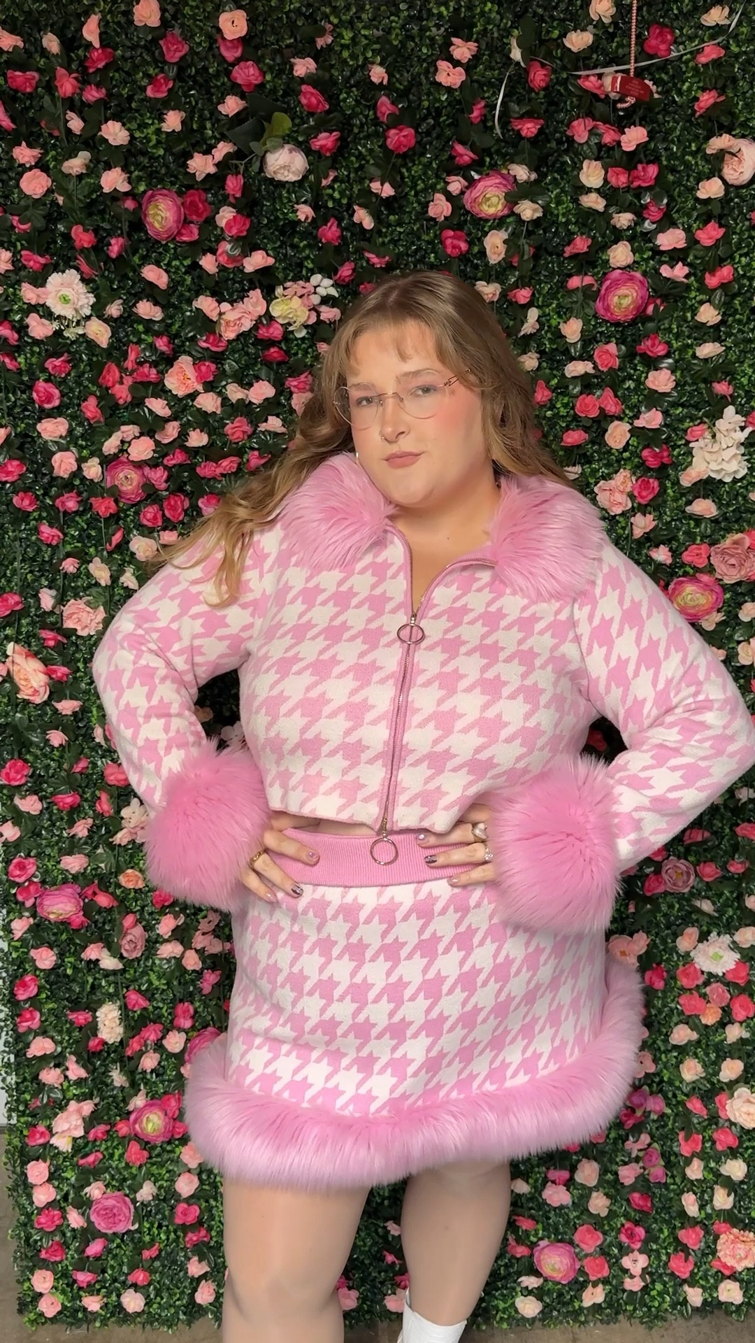 I always get soo many questions about this sold out matching pink houndstooth set and I finally found a very very similar style for the curvy girlies! I love a fun matching set, especially when it’s pink and furry hehe 💖 + I have my other outfit details linked below as well! 

#LTKootd #LTKPlusSize #LTKMidsize