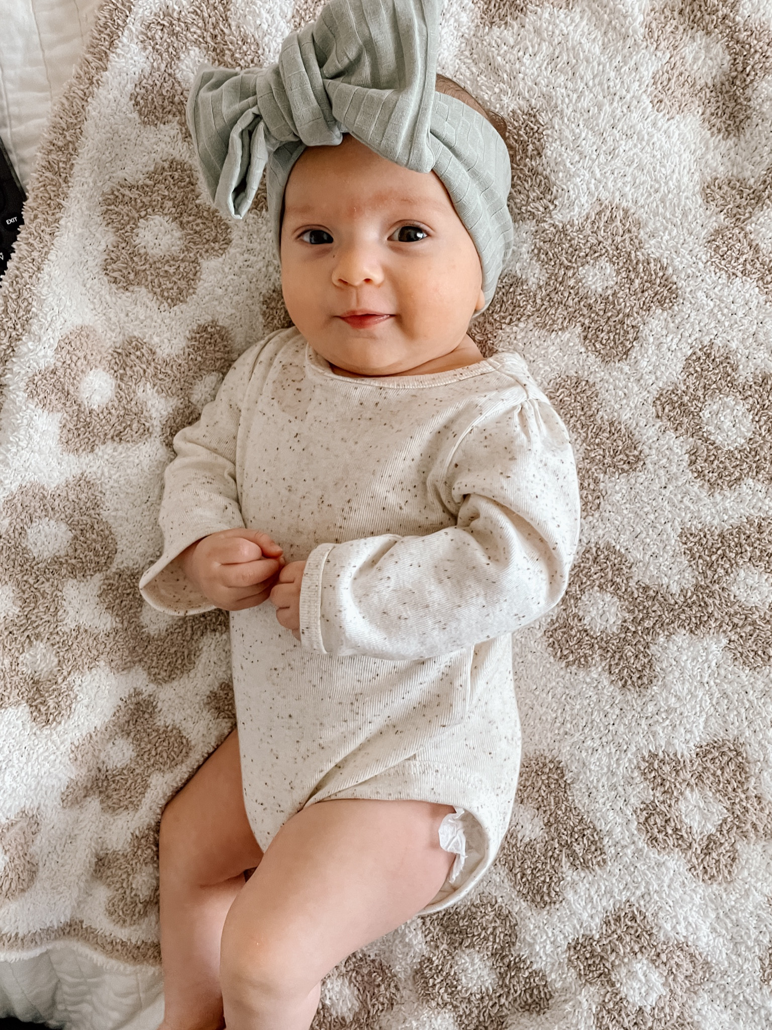 Baby girl outfits / baby girl bow / baby blanket / stroller blanket / heymadinelson

#LTKbaby #LTKfamily #LTKhome