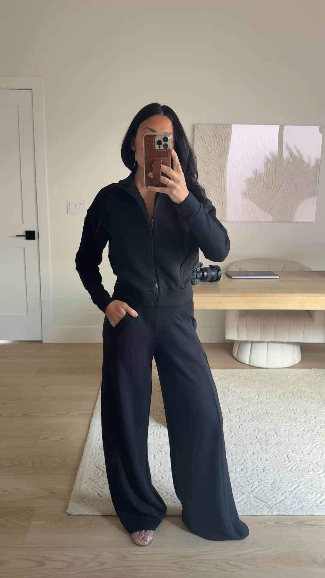 @Spanx Spanx try on!
Airessentials track jacket size small
Airessentials track pants size small long 

Great quality pieces for travel, mom life, and more!


#LTKActive #LTKmomlife #LTKSpringSale