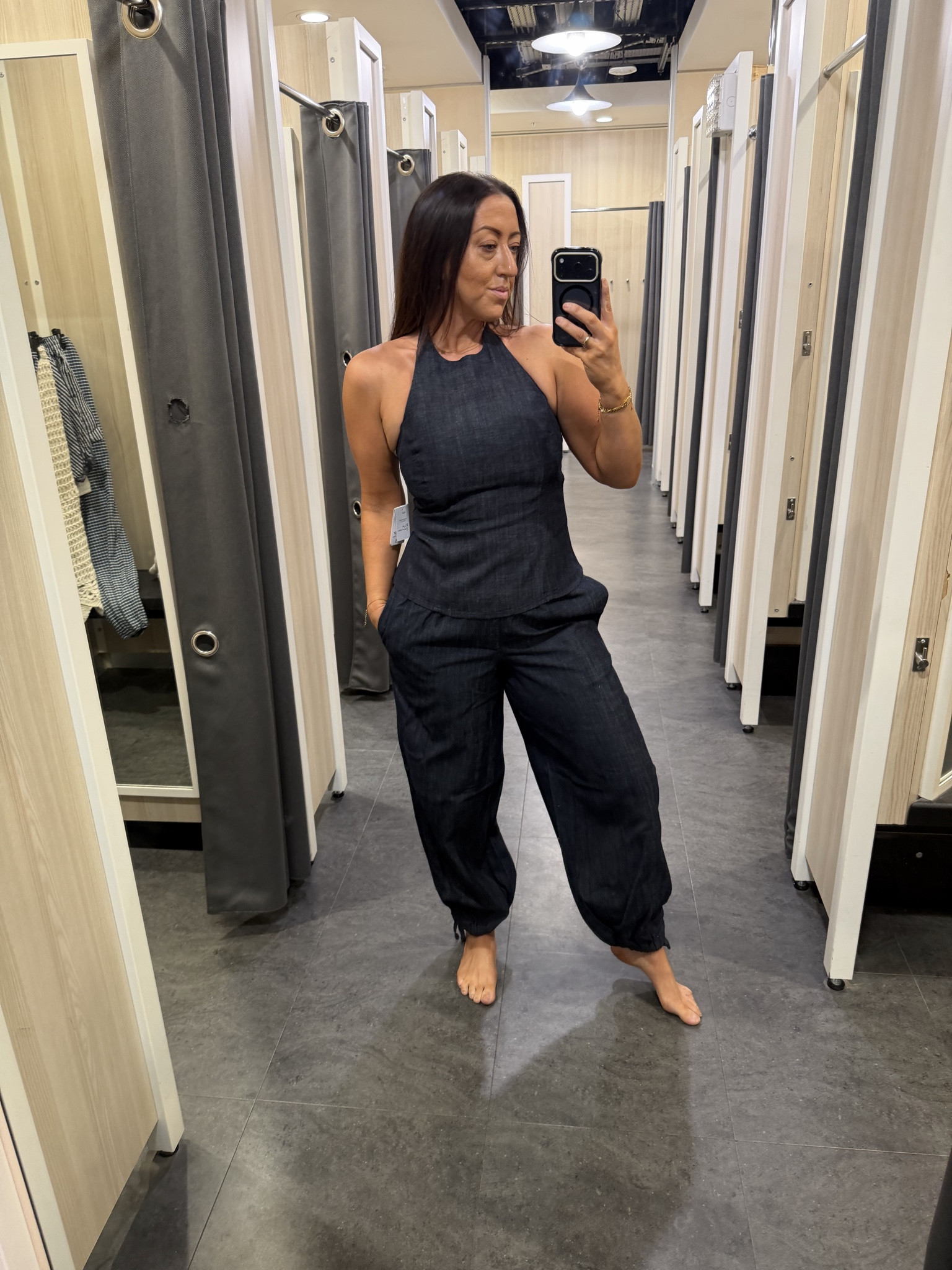 primark dark trousers 

 #LTKuk #LTKworkwear #LTKstyletip