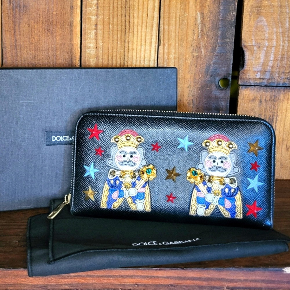 Dolce & Gabbana Kings Embroidered Black Wallet D&G dauphine Zip Wallet "RARE" | Poshmark