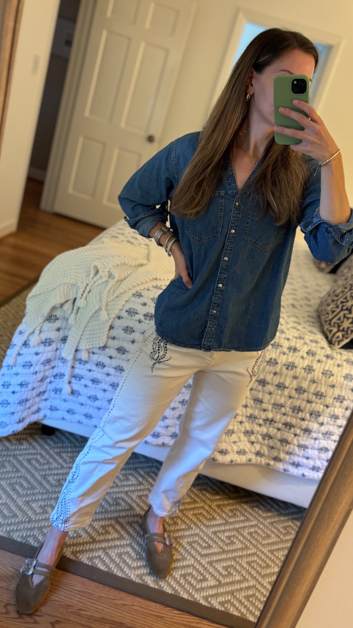 Top & jeans are old but linked similar! ✨

#LTKShoeCrush #LTKStyleTip #LTKFindsUnder100