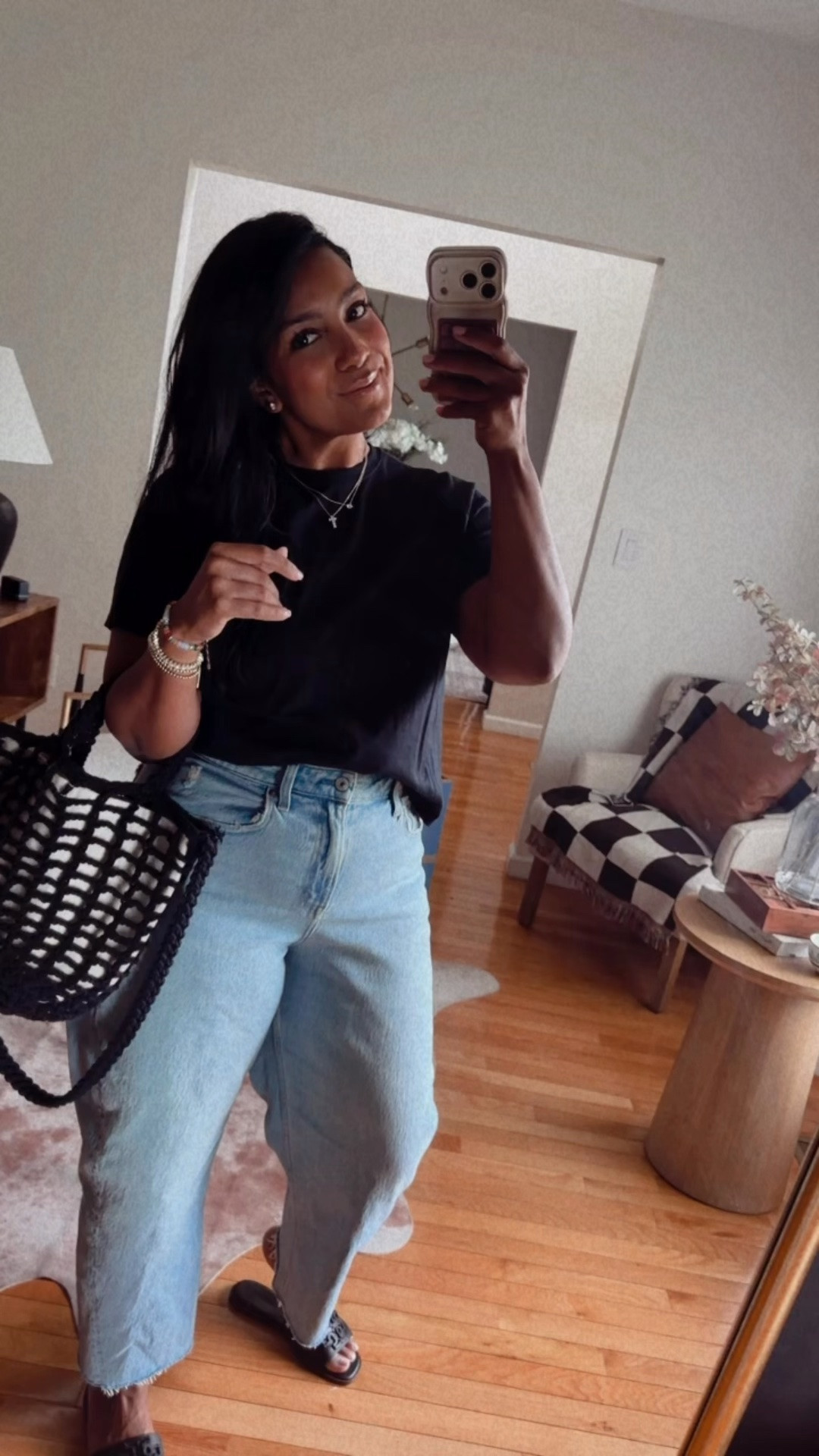 Love a good basic outfit ⚡️ #abercrombie tee n my favorite #hightisebarreljeans

#LTKgrwm #LTKootd #LTKmomlife