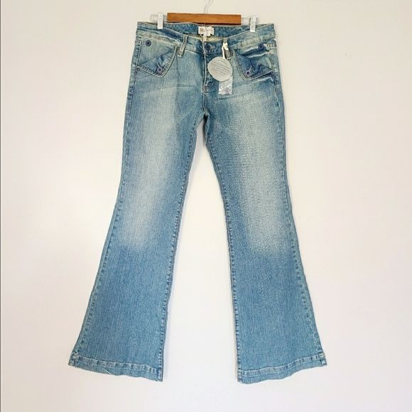 👖NWT BCBGENERATION Flare Bottom Jeans Size 32 | Poshmark