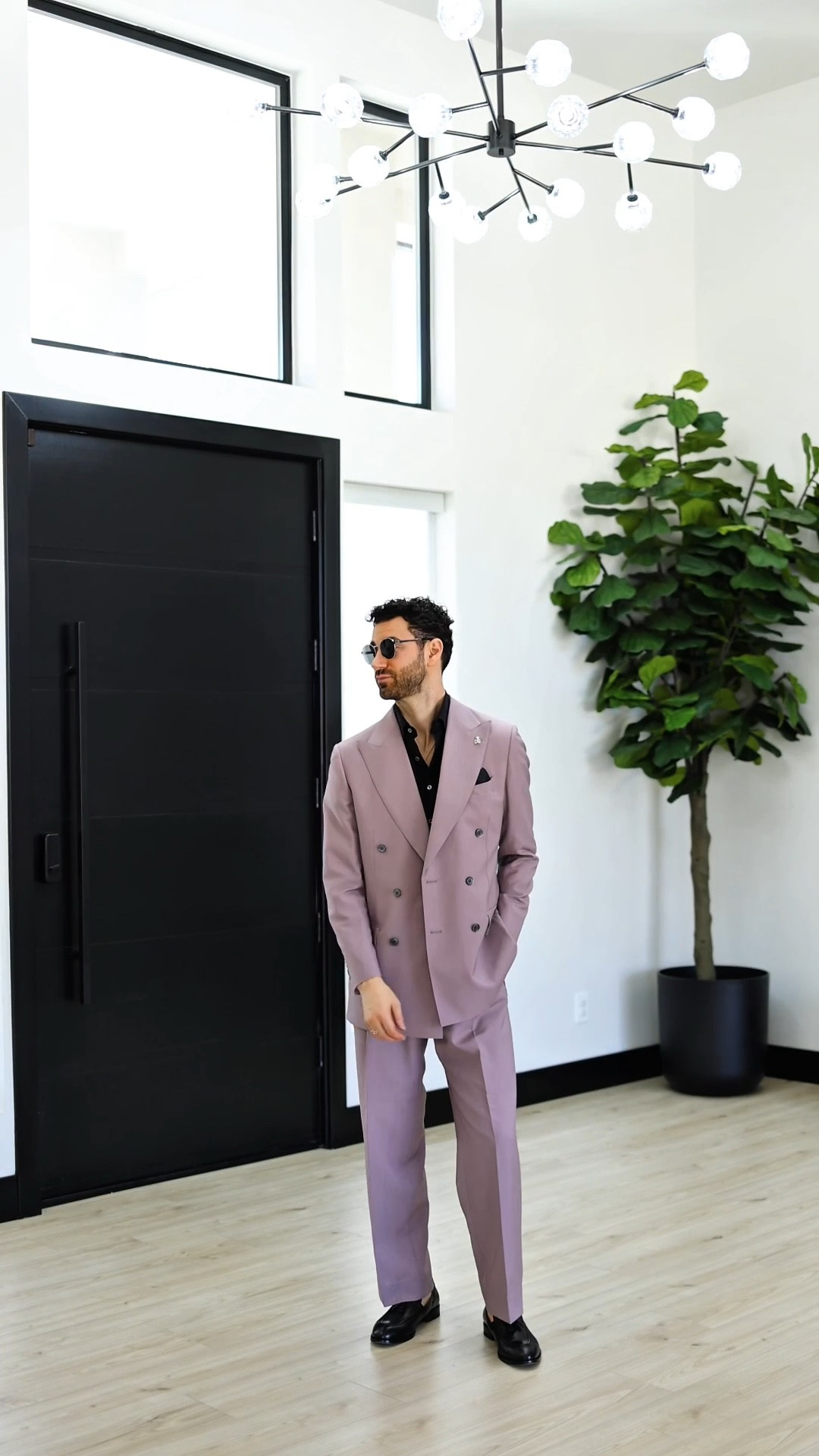 Styling a statement outfit! 

#mensfashion #suitsupply #menswear #menssuits 

#LTKWatchNow