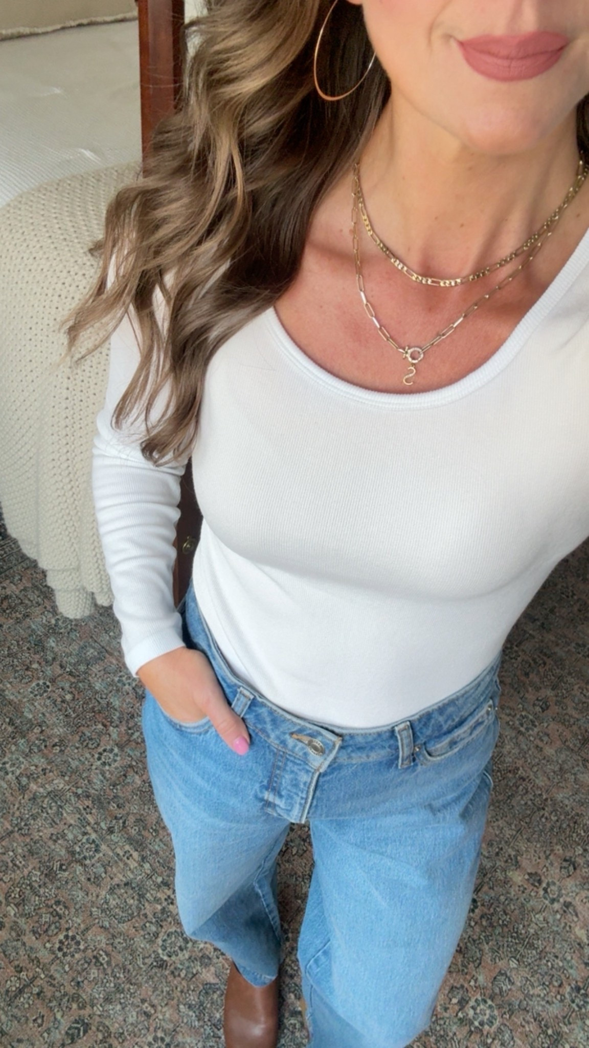 $10 bodysuits that are nice quality and so comfy!? Yes please! These come in 4 colors and are good! Ribbed and soft fabric. I’m in a medium because that’s what was available but my usual small would have worked too. Love them! 

Barrel jeans look way shorter on the model. They hit down at my ankle and are super comfortable!
I’m in a 2. True to size and roomy.