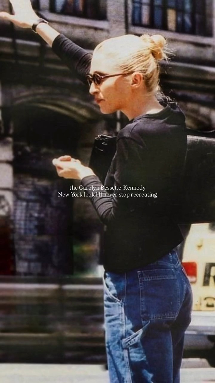 Carolyn Bessette Kennedy’s New York look I’ll never stop recreating. There was something so effortless about the way she dressed that still feels modern decades later. A great pair of jeans, simple basics, and the confidence to let timeless pieces speak for themselves. New York style has changed over the years, but this formula never gets old and I’ll always come back to it. 🖤

#carolynbessettekennedy #newyorkstyle #90sfashion #timelessstyle #fashioninspiration