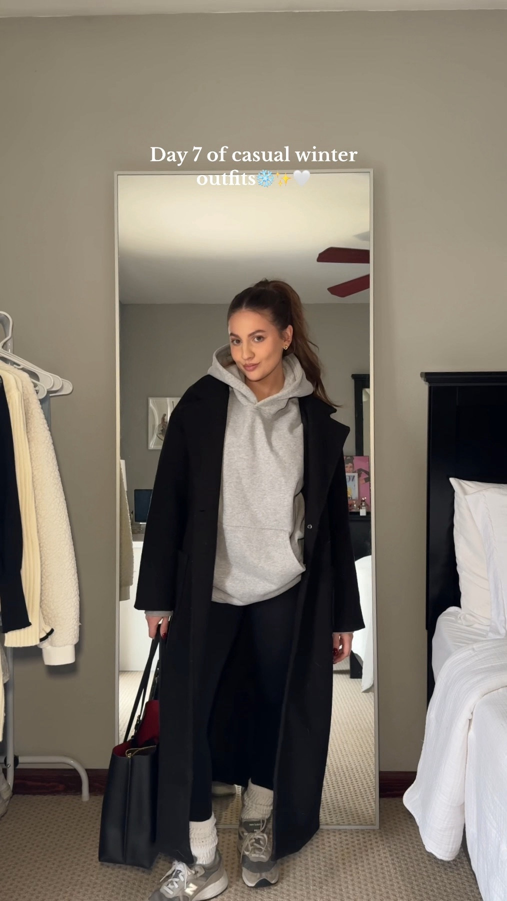 The perfect gray hoodie🫶🏼 

#LTKMostLoved #LTKstyletip #LTKSeasonal