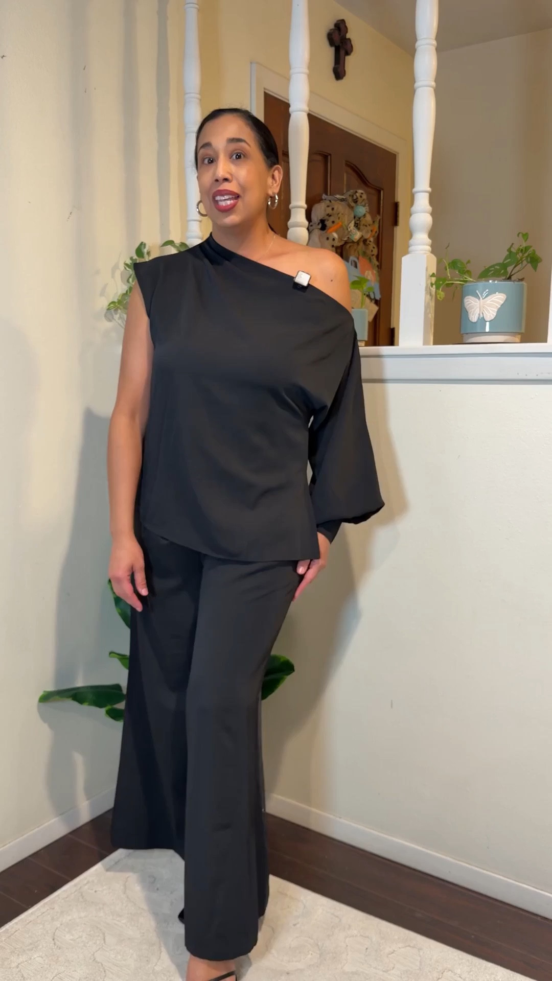 Beautiful and elegant two piece set perfect for cocktail parties or special events  

#LTKWedding #LTKootd #LTKMidsize