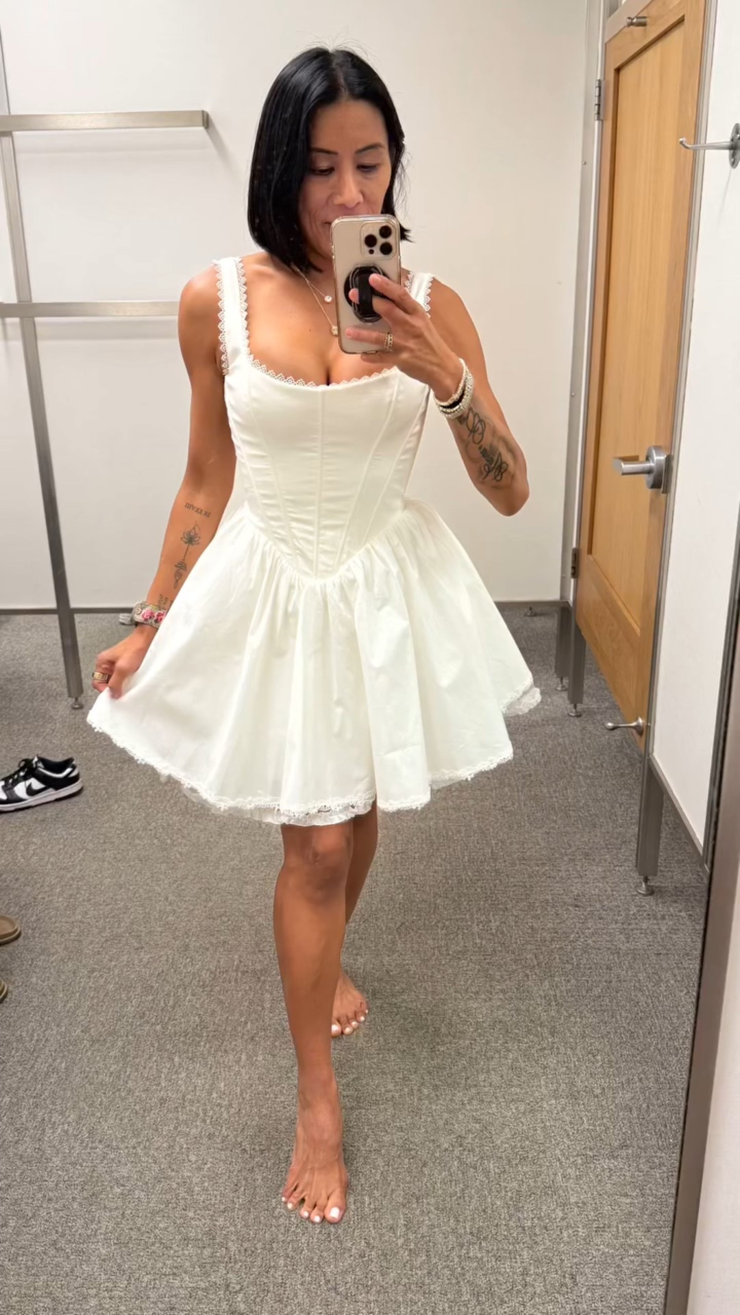 This dress… so cute and pairs nice with my new Loubs 👠