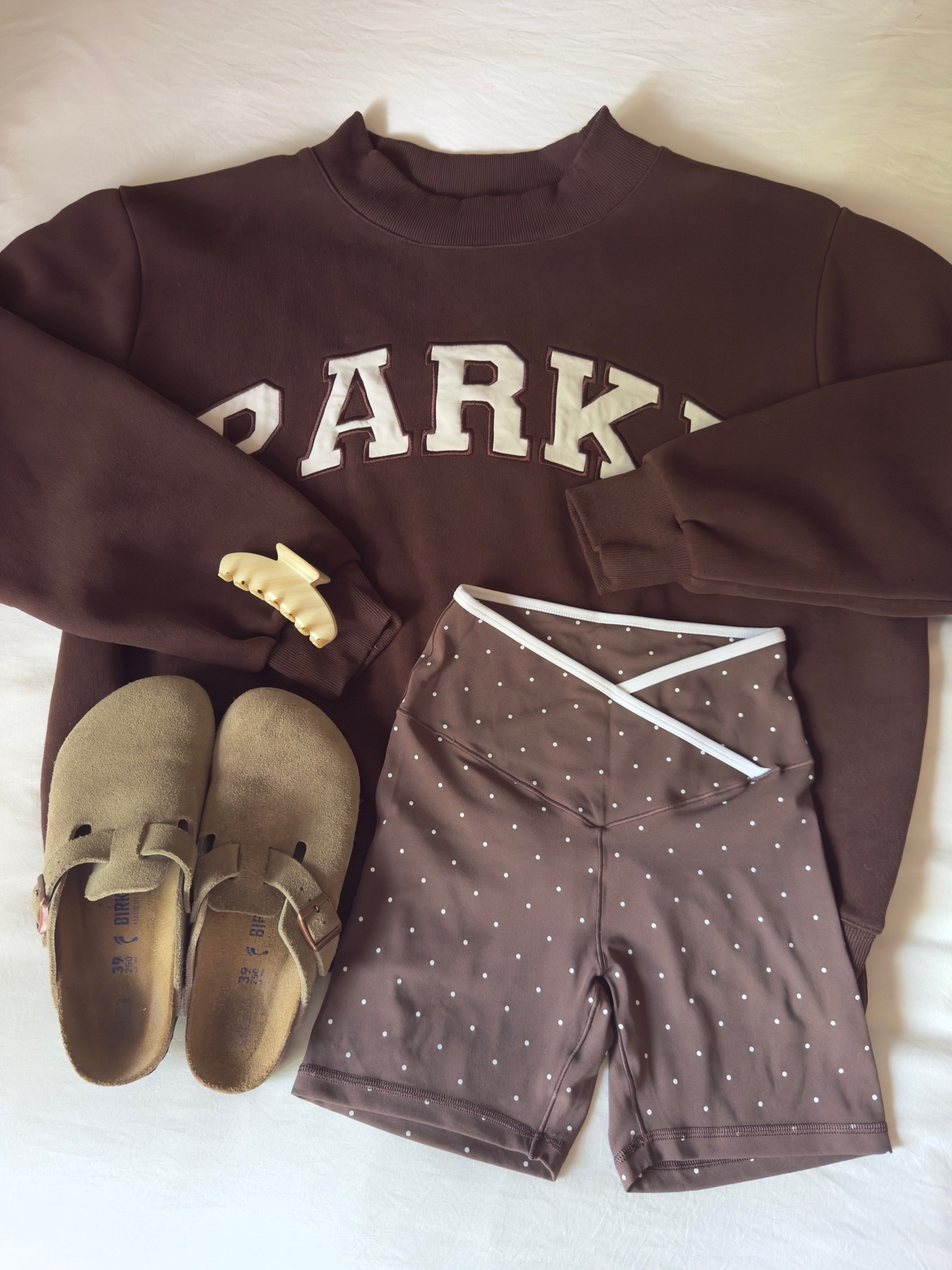 Polka dot biker shorts + Parke 🤎

#comfyoutfit #casualoutfit #walkoutfit #aerie #parke #mockneck

#LTKootd #LTKSaleAlert #LTKActive