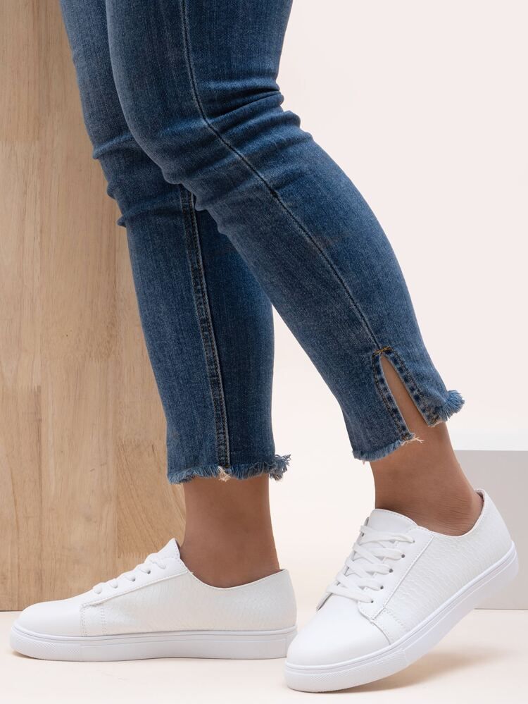 Minimalist Lace-up Front Skate Shoes | SHEIN