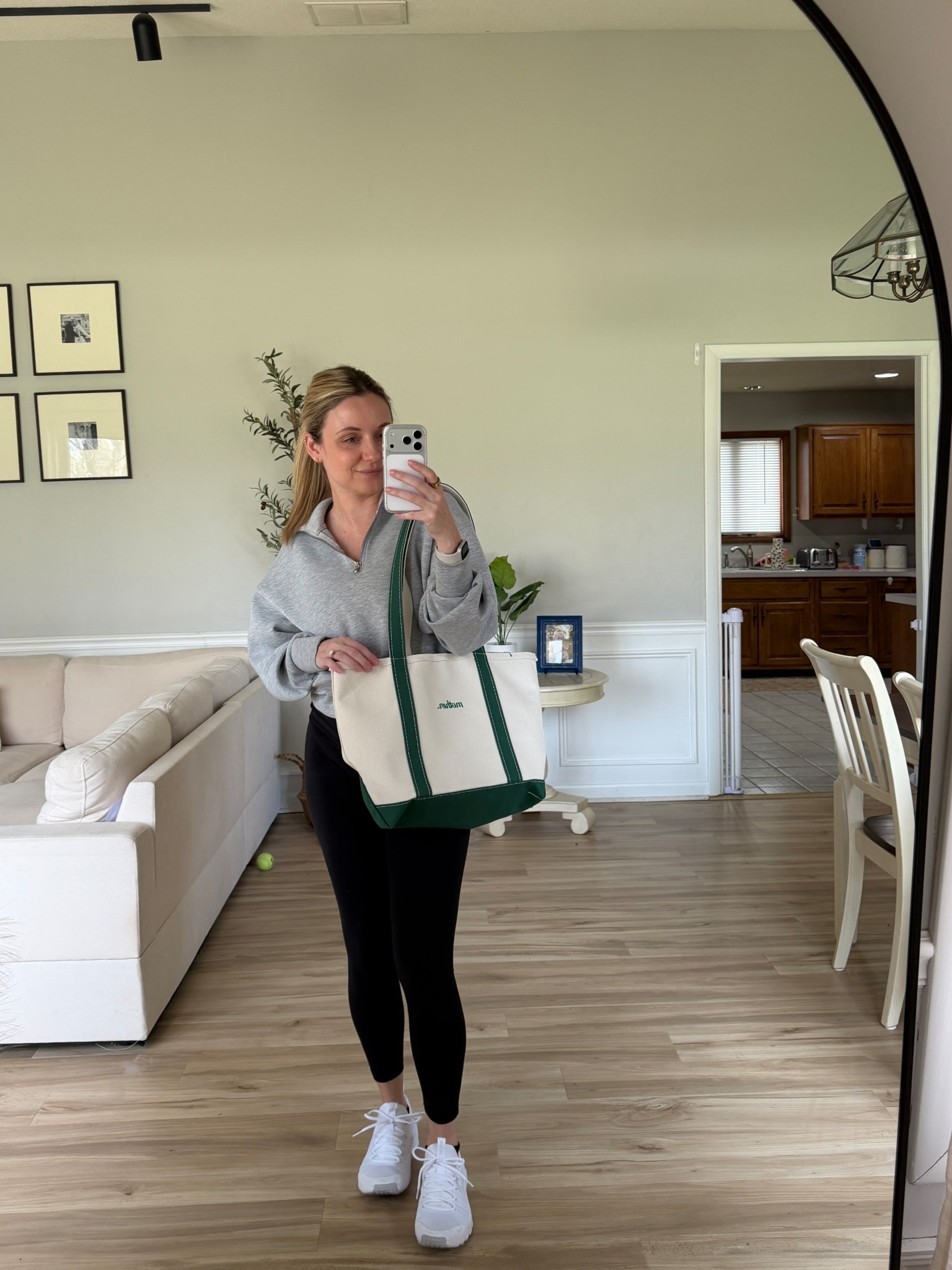 give me all the boat and totes 😍 #boatandtote #llbean #totebag

#LTKmomlife #LTKTravel