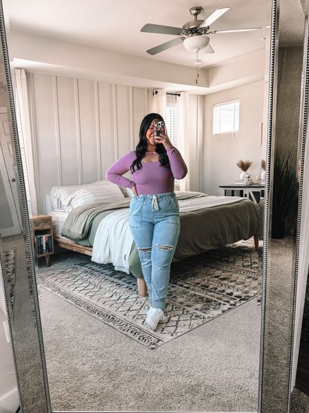 I’m 5’1”, size 10-12. Wearing a 12 in the pull-on jeans. If you’re thick/curvy like me, I’d recommend sizing up one! Bodysuit is true to size, wearing a large. Shoes size up 1/2 size. 

#LTKmidsize #LTKfindsunder50