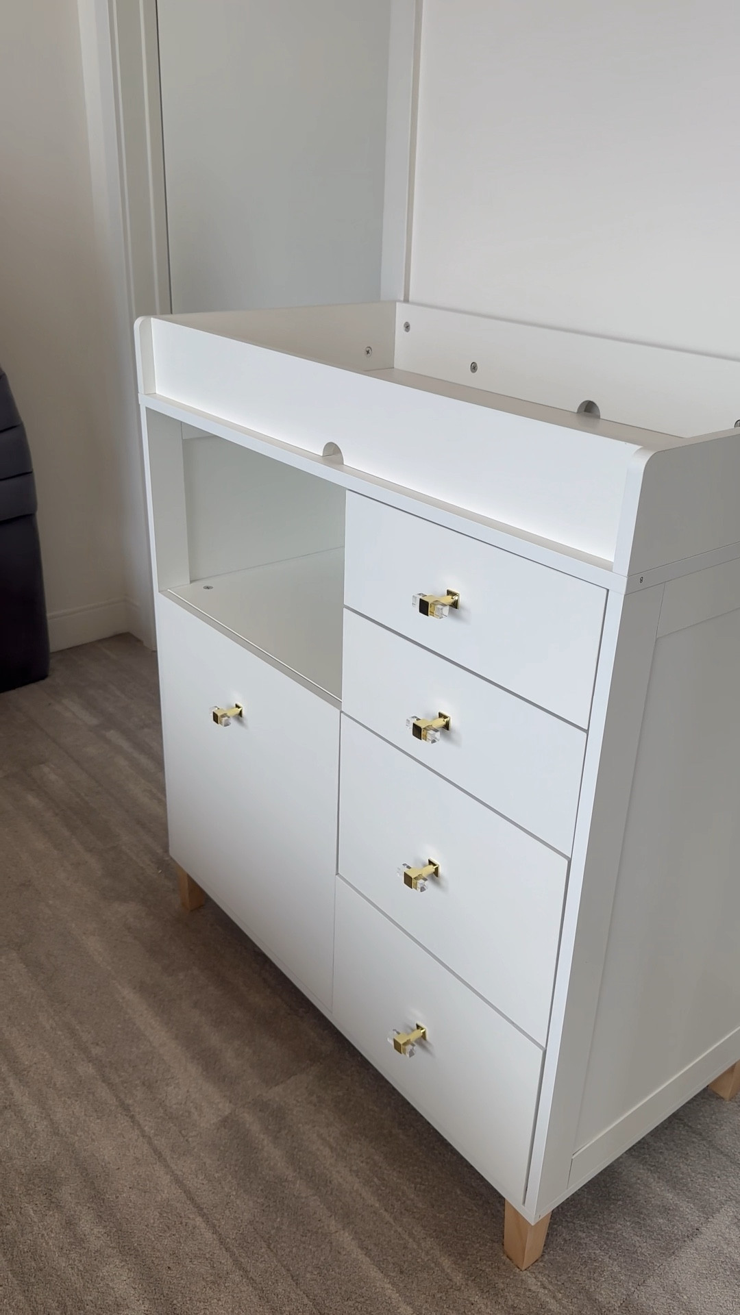 Modern nursery - art deco nursery - modern changing table - changing table from Amazon - art deco changing table - modern contemporary nursery ideas - modern changing from Amazon

#LTKHome #LTKKids #LTKBaby