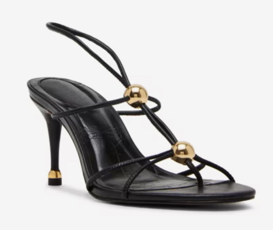 Steve Madden Ramos Sandal
Shop all Steve Madden
Clearance $104.98
From $130

#LTKSaleAlert