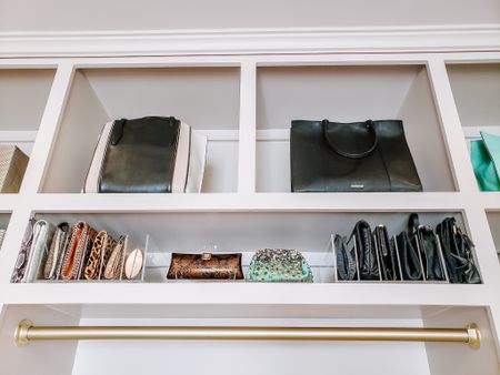 Our all-time favorite way to organize small purses, crossbodies, and clutches is to stand them up vertically using these acrylic clutch holders. And then add a stepladder so we can reach them!! 😂

