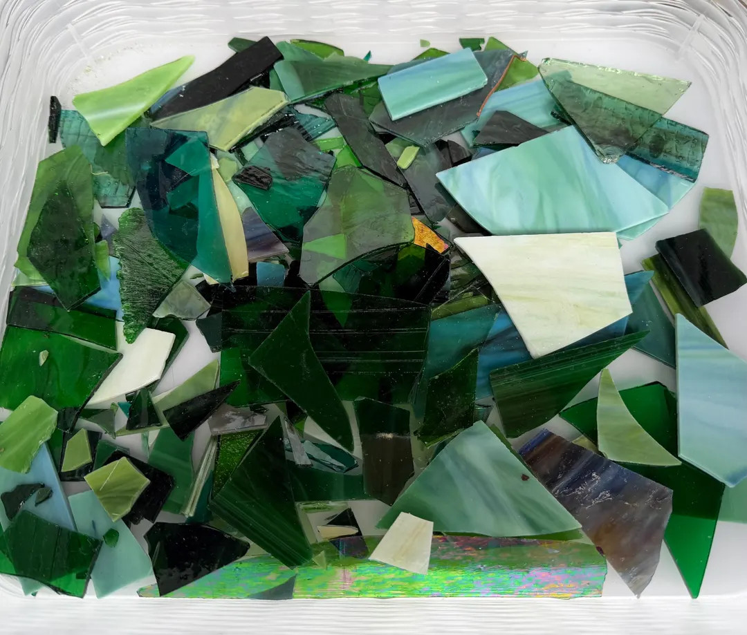 2 Lbs Green Stained Glass Scrap Mix \u2013 Translucent & Opaque Glass Pieces \u2013 Mosaic Suppli... | Etsy (Global)