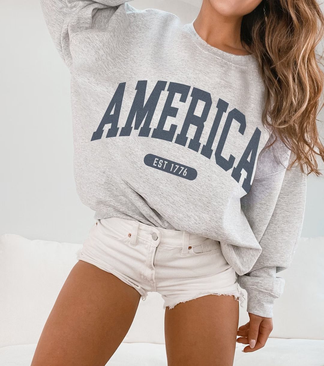 America Sweatshirt EST 1776 Faded Vintage Style Aesthetic USA Crewneck Trendy Varsity Style Ameri... | Etsy (US)