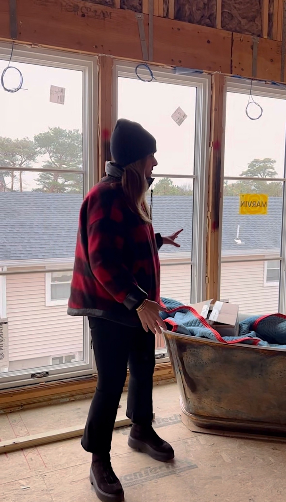 Winter Outfit

Pants: Frame
Jacket: Holden Outerwear
Shoes: The Row
Hat: Givenchy 

 #LTKSeasonal #LTKWorkwear #LTKShoeCrush