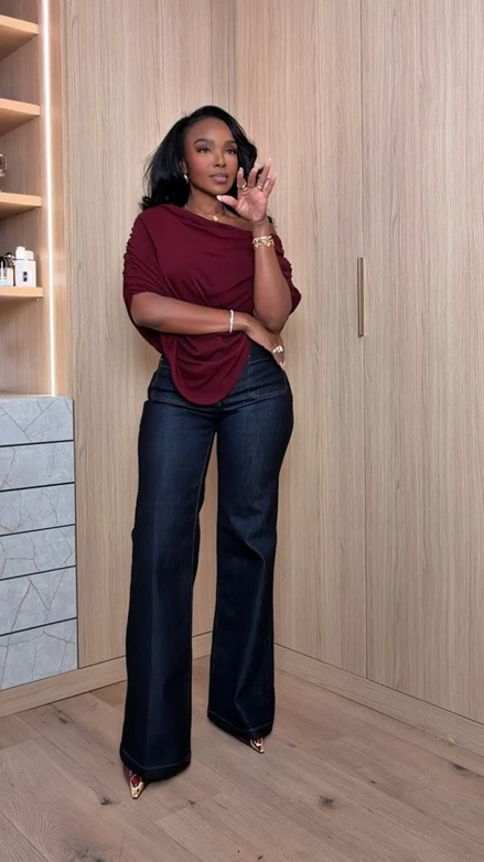 Scroll to shop! ✨ Everything from this look is linked below. 👇🏽    

Wearing: Size Small | 5’4” | 140 lbs  

📲   Download the FREE LTK app & follow me (@kirasfashionfinds) to shop all my daily finds.  #LTKootd #LTKPetite #LTKU

#LTKootd #LTKgrwm