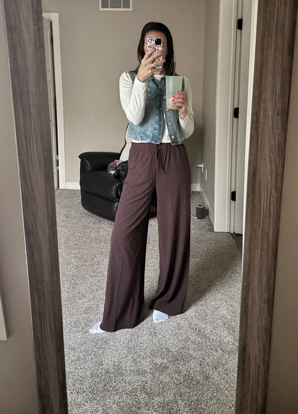My go to pants for work! Comfy and cute. You can dress them up or down. I have 4 pairs😍

#LTKmomlife #LTKSaleAlert