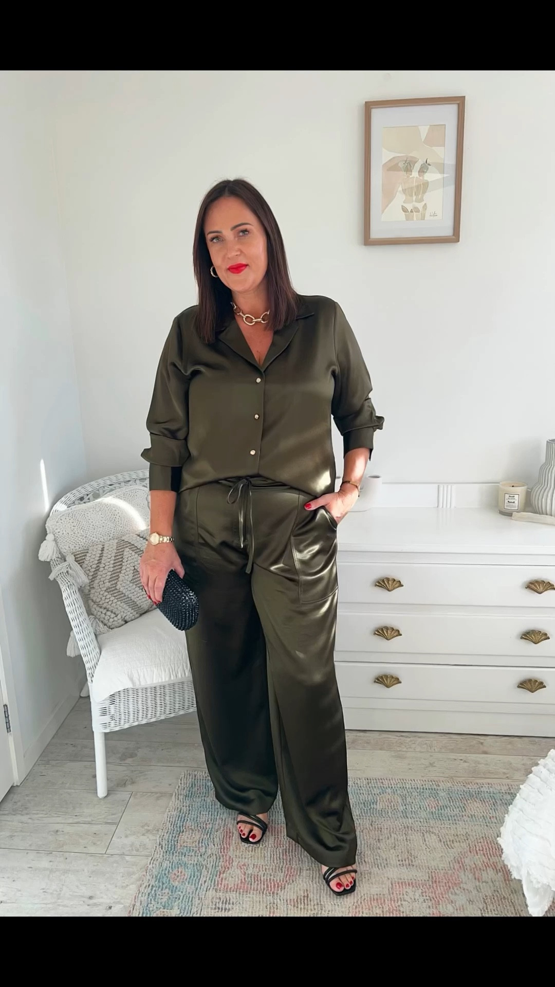 Beyond obsessed with the NEW collection from #witchery, I'm wearing a size 16 in each style except for the denim skirt it's a 14 because that's all they had I definitely need the 16 and the black Acetate shirt is a 18 because that's all they had. I usually wear a size 16 in most things at Witchery! 

#LTKfit #LTKcurves #LTKaustralia