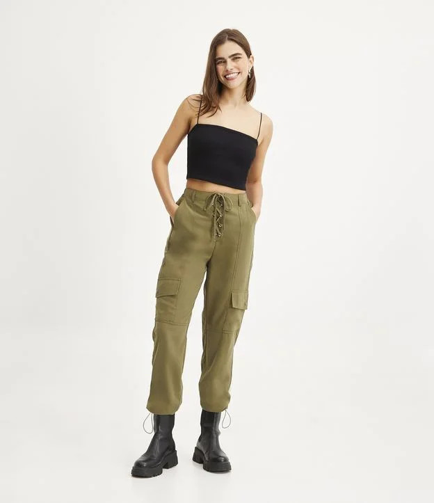 Calça Cargo em Viscose com Amarração e Barra Ajustável Verde | Renner (BR)