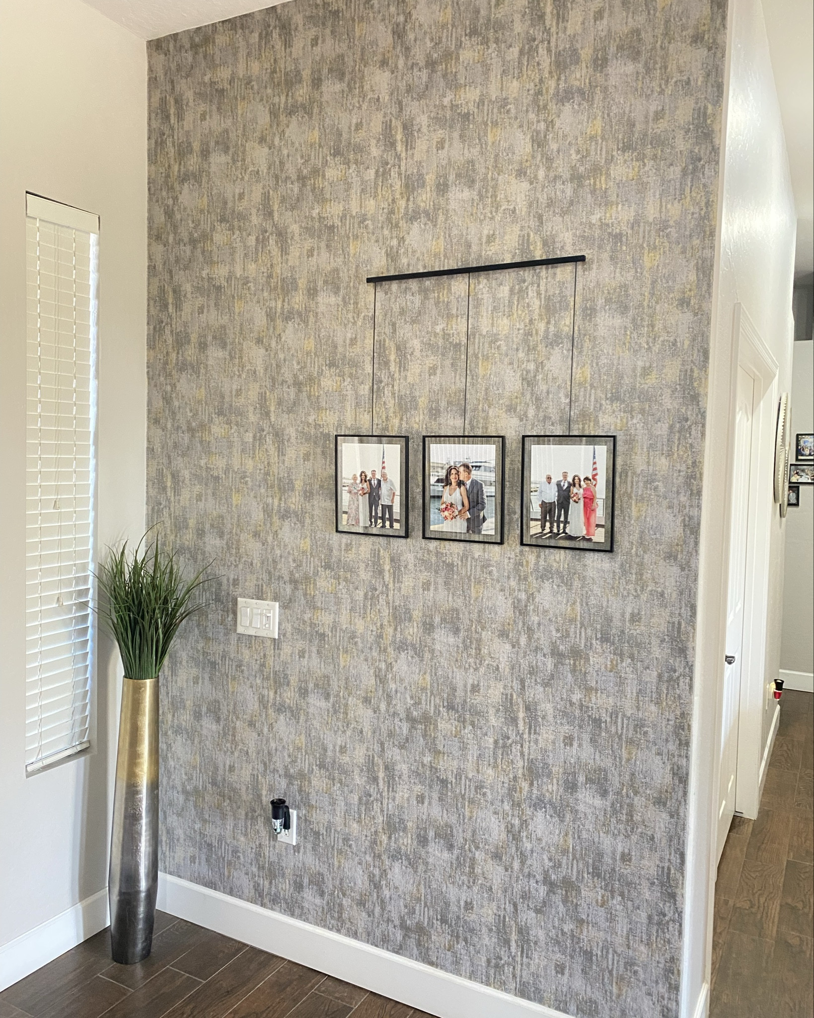 For all the wall paper lovers! I’ve been wanting to try some wall paper and I love how this wall turned out 🥰 this paper is crazy affordable and the wall picture frames are perfect too & I got them when they were on sale for around $50! 🙌

All linked for you with exact times except the talk vase at the corner is from At Home from years ago but they have similar ones 😉

#wallpapers #wallpaperlover #interiordecorating #prettywalls #founditonamazon #homedecorideas #decorateforless
#stylinghome
#stylewithnancy 


#LTKHome #LTKFindsUnder100 #LTKStyleTip