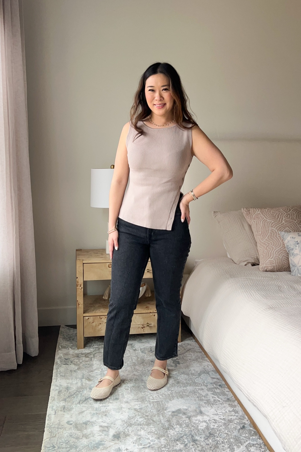 Abercrombie Sale
Top: Small
Jeans: 28R