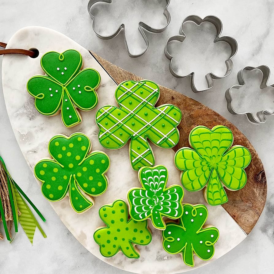 Ann Clark Shamrock 3-Pc. Cookie Cutter Set, Made in USA, Small, Medium, Large Shamrock | Amazon (US)