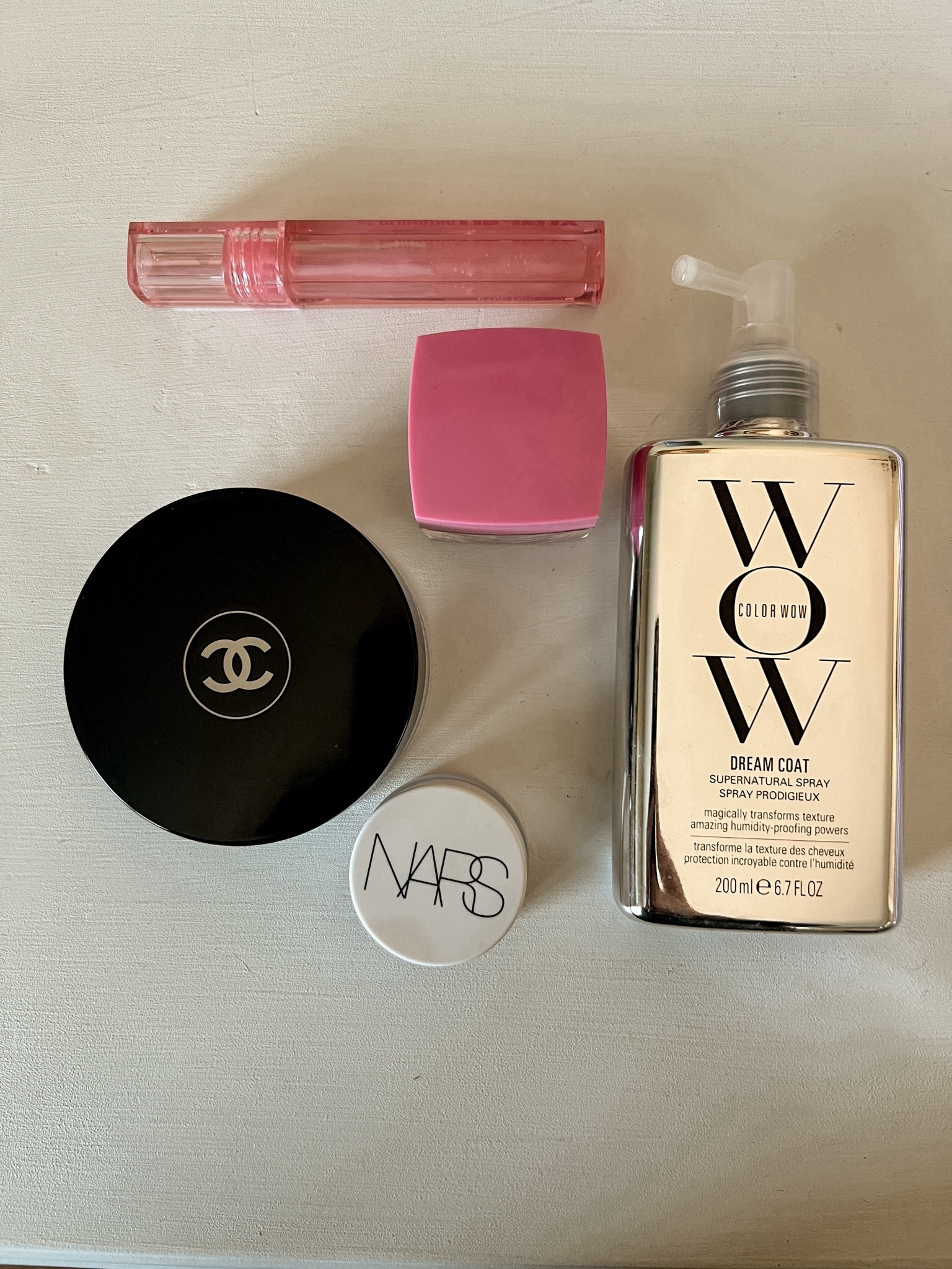 A few of my beauty & hair faves | gifts for her | beauty lover gift ideas 

xo, Sandroxxie by Sandra
www.sandroxxie.com | #sandroxxie


#LTKbeauty #LTKCyberWeek #LTKHoliday