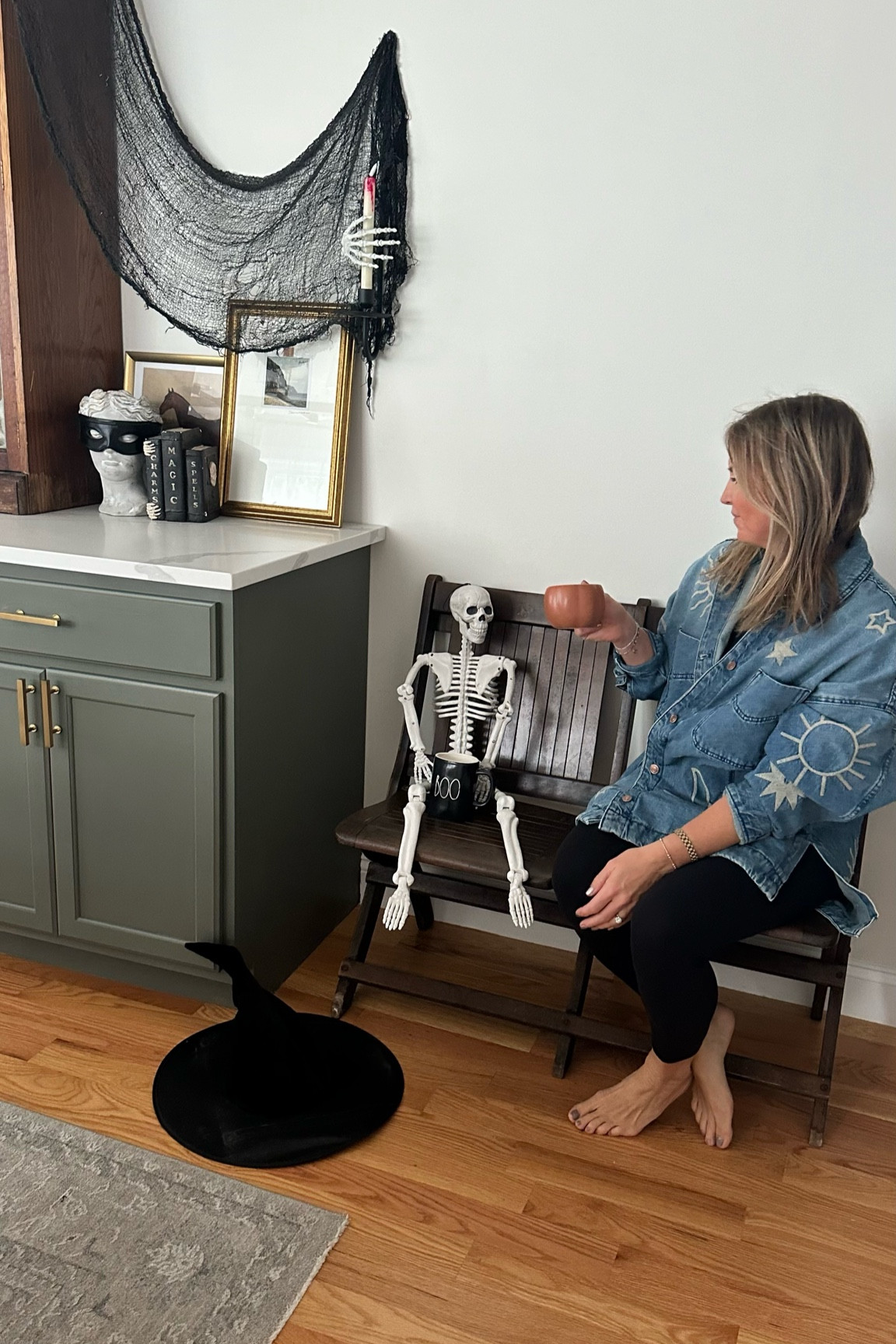 Spooky vibes creep in’ in! 

#LTKHome #LTKSeasonal