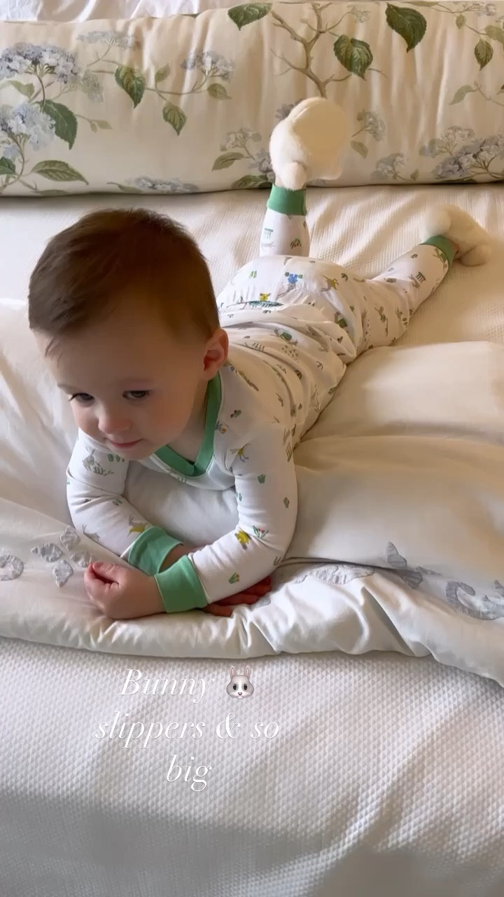 Baby bunny pajamas 