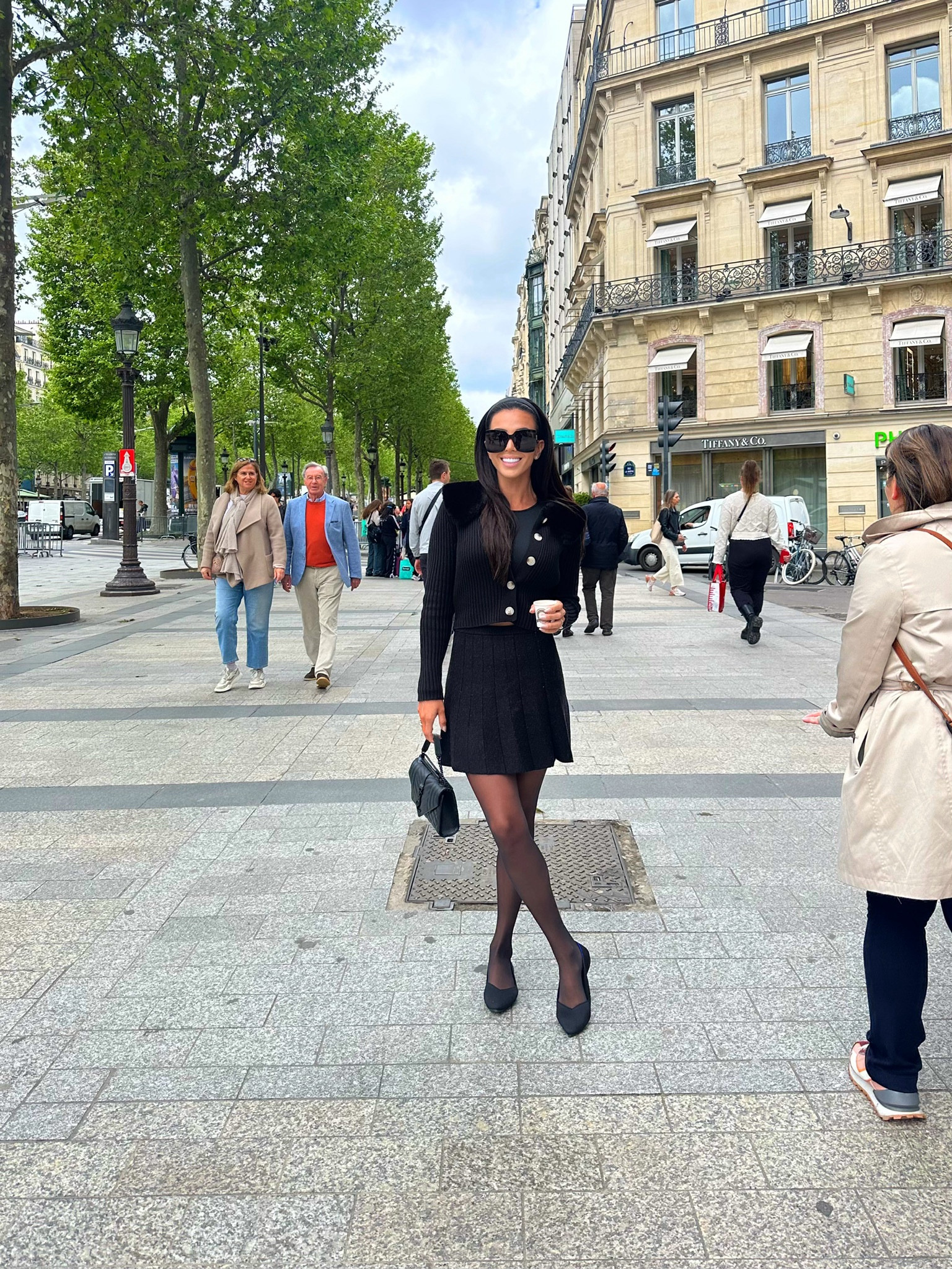 Paris OOTD 🖤☕️

#LTKTravel #LTKStyleTip