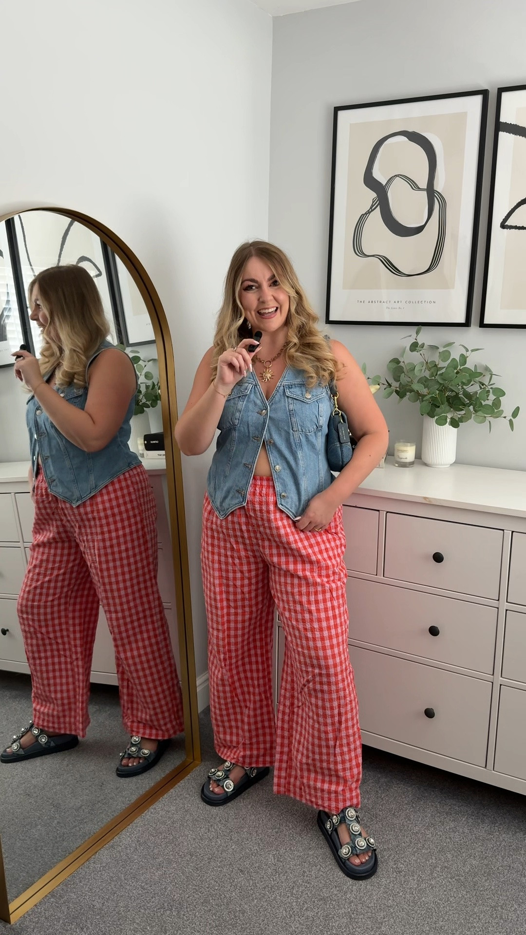 We’re dopamine dressing and omg I feel so happy just looking at this outfit 😍💕🩵

#LTKuk #LTKmidsize #LTKstyletip