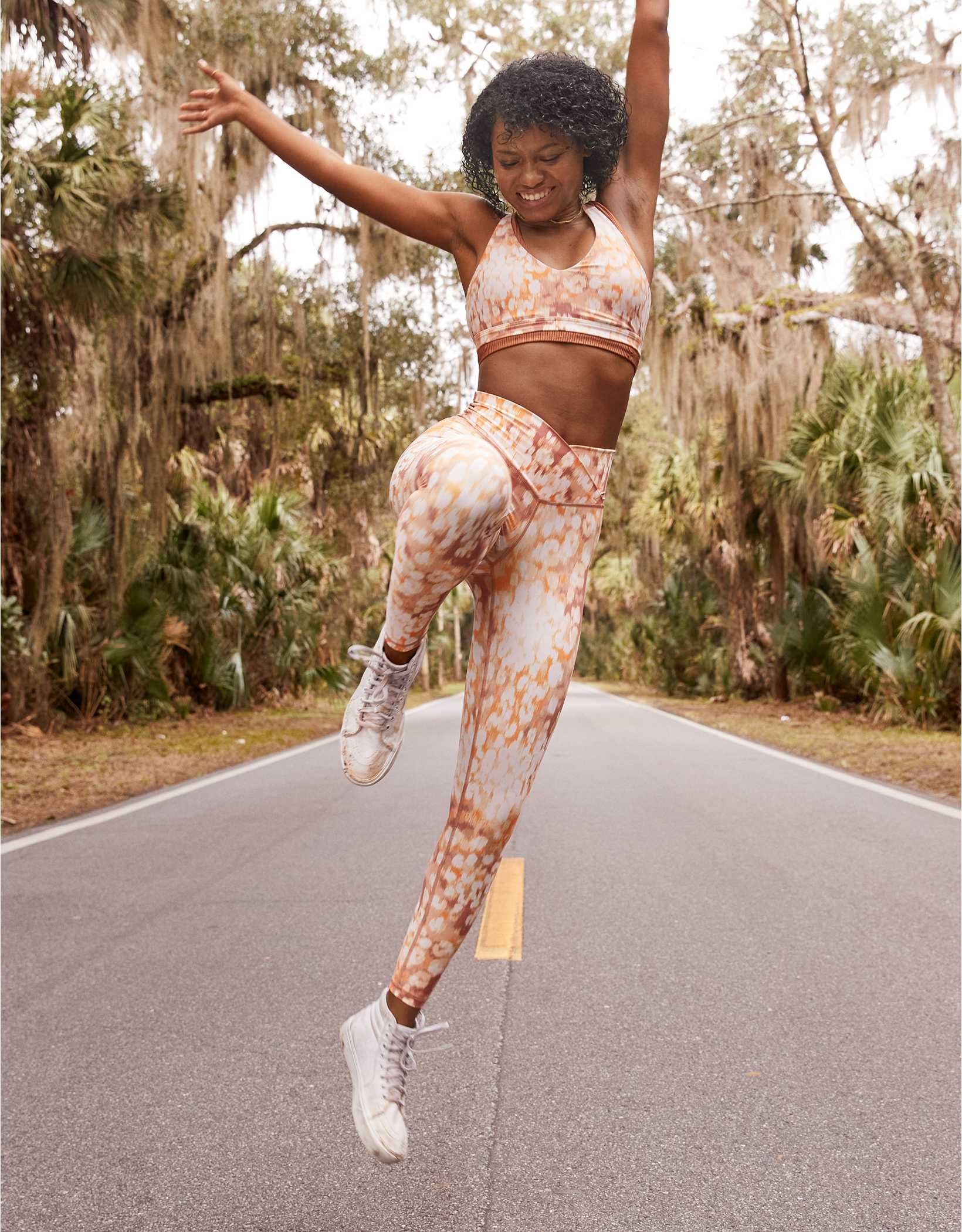 OFFLINE Shine High Waisted Crossover Legging | American Eagle Outfitters (US & CA)