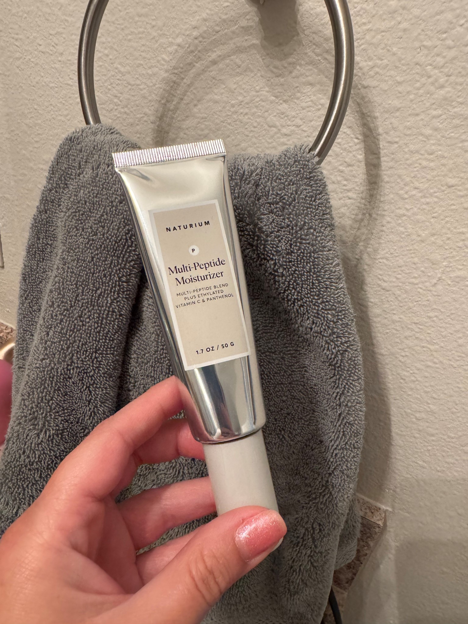 Friday Favorite: Naturium Multi-Peptide Moisturizer! 

I am obsessed with this pump moisturizer! Now that it’s getting to the hotter months of the year, I was looking for a moisturizer that wouldn’t make my skin look shiny and oily… I’ve found it here with this one!

Skin care | Skin prep | beauty 

#LTKMidsize #LTKBeauty #LTKActive