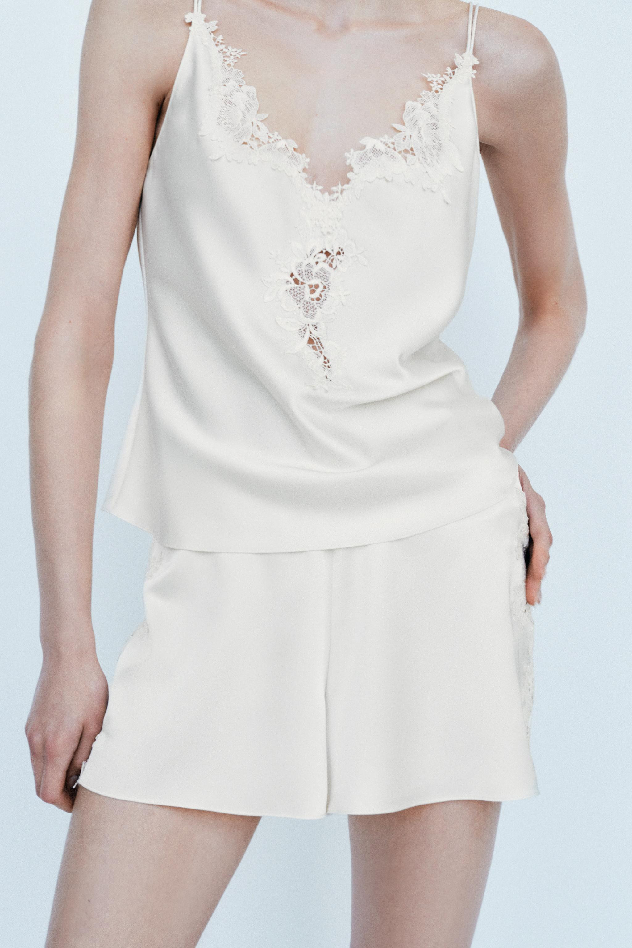 SATIN LACE TOP WITH CROSSOVER STRAPS | Zara UK