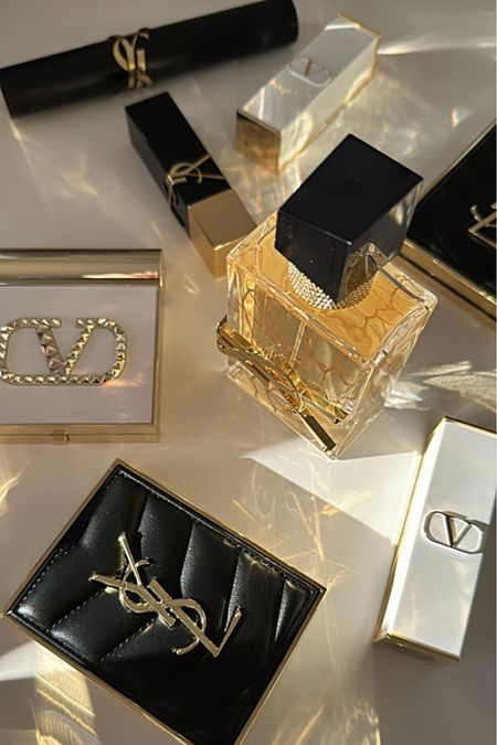 Luxury makeup and perfume - gifts for YOU 

#LTKHoliday #LTKbeauty #LTKsalealert