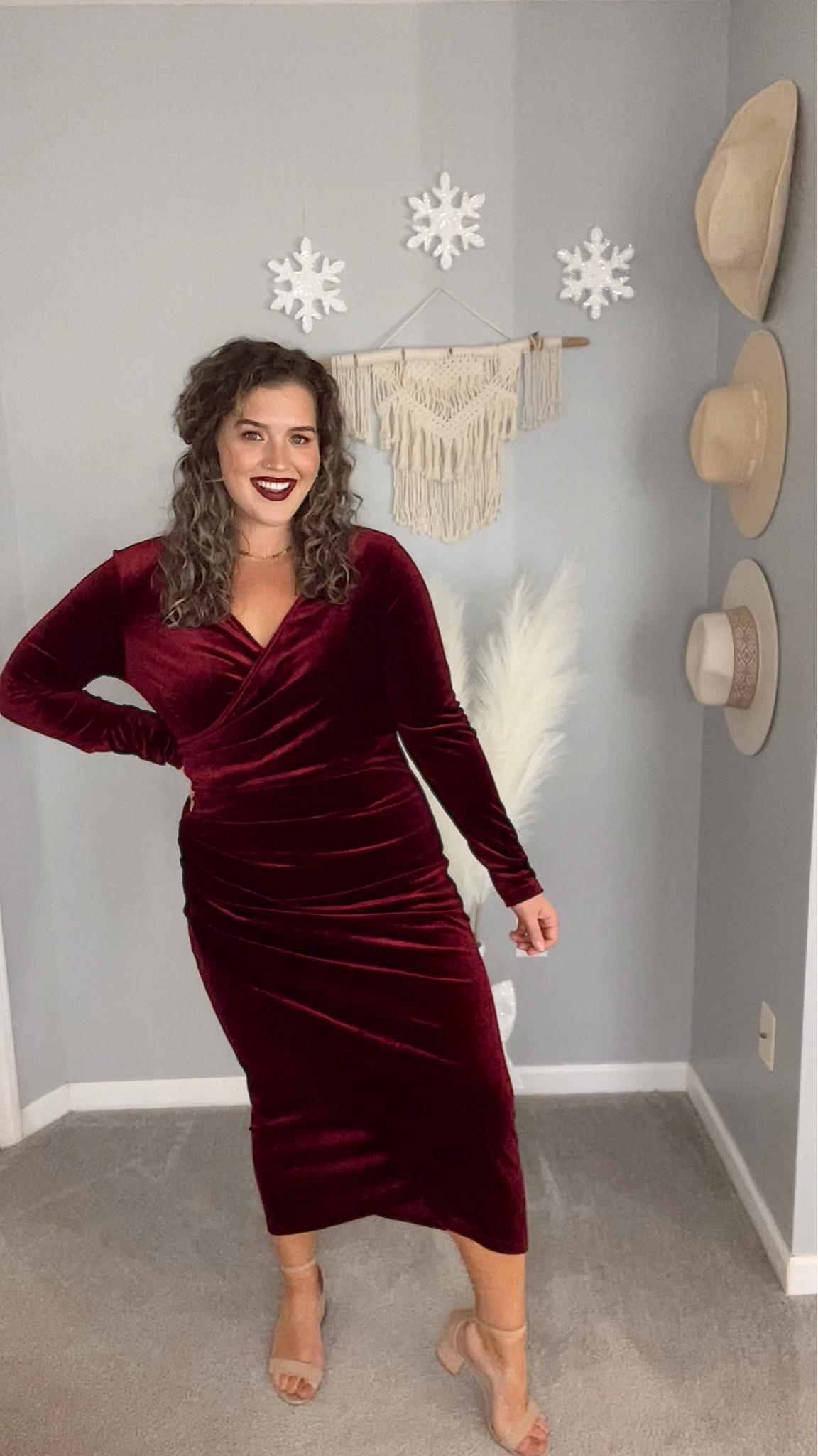 Midsize holiday dress 🎁🍷❤️ 
Size: XL 
#midsizeoutfits #dress #velvetdress #holidaydress #holidayoutfit #ootn #weddingguestdress #datenightoutfit #styleinspo #outfitinspo #holidaylooks #amazonfinds #amazonfashion #affordablefashion #christmasdress #familyphotosoutfit 

#LTKHoliday #LTKcurves #LTKSeasonal