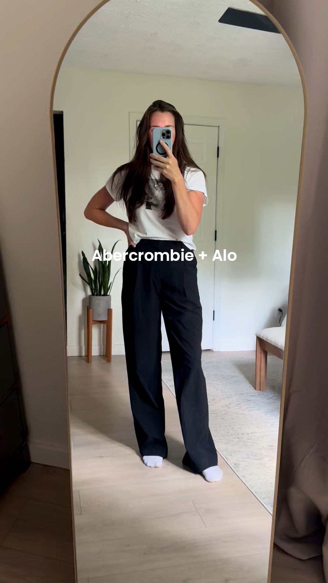 Casual chic ✨ This Abercrombie graphic tee paired with Alo trousers is the perfect everyday look that’s comfy yet put-together. Style it for running errands, coffee dates, or a casual day out—effortless and versatile!

#AbercrombieStyle #AloOutfit #EverydayStyle #LTKfashion #LTKfit #LTKstyle #CasualOutfitIdeas #FallStyleInspo #MomStyleOver30 #GraphicTeeOutfit #TrousersOutfit

#LTKFallSale #LTKSeasonal